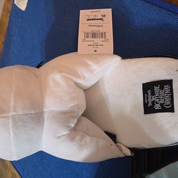 Nightmare Before Christmas Plush Slippers - Picture 6 of 9